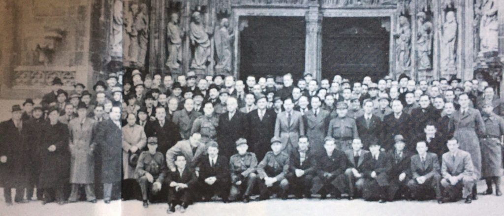 Photo des membres présents à l'assemblée générale du 11 février 1940.